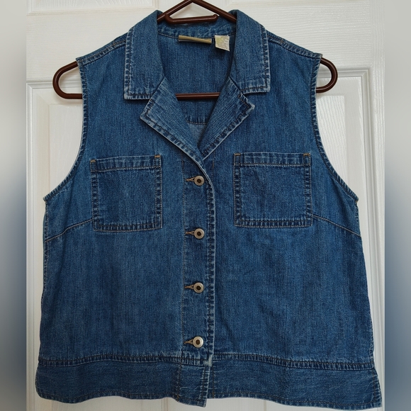 Liz Claiborne Jackets & Blazers - Liz Claiborne Jean Vest